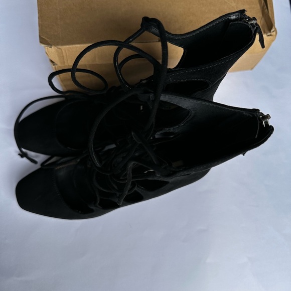 Zara Women’s Basic Black Lace Up Block Heels Booties Boho Witchy Goth Neutral 8 - Picture 11 of 12